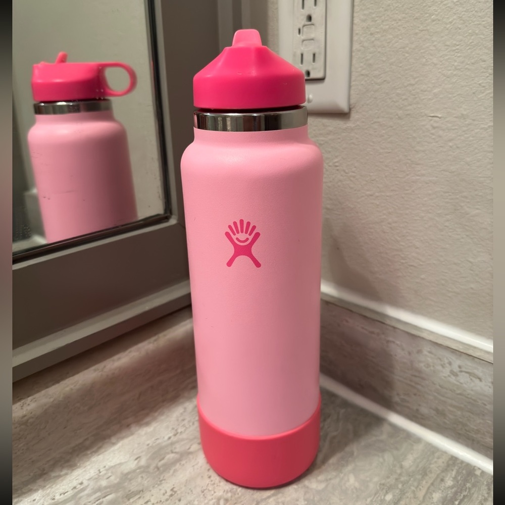 Limited Edition Neon Pink Bubblegum Hydro Flask 40 oz